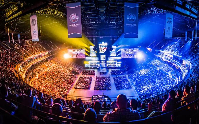 季后赛的深 季后赛的深